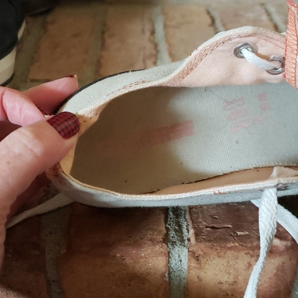 Gray & Peach Converse - Picture 8 of 8